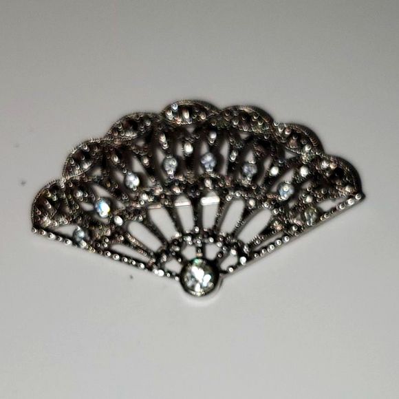 Avon Women's Brooch Pin Fan Silver Tone Marcasite Stone Vintage Jewelry - Picture 1 of 10